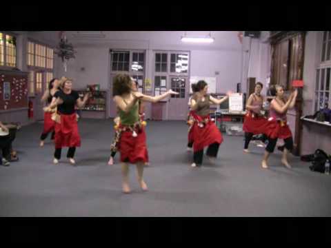 Sinte Mitzis dance