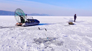 Рыбалка на аэролодке! Мороз трещит, а мы прем на рыбалку!