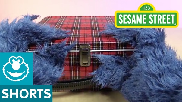 Sesame Street: Cookie Monster Unboxes a