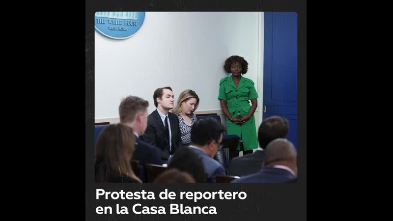 Periodista interrumpe rueda de prensa en la Casa Blanca por sentirse