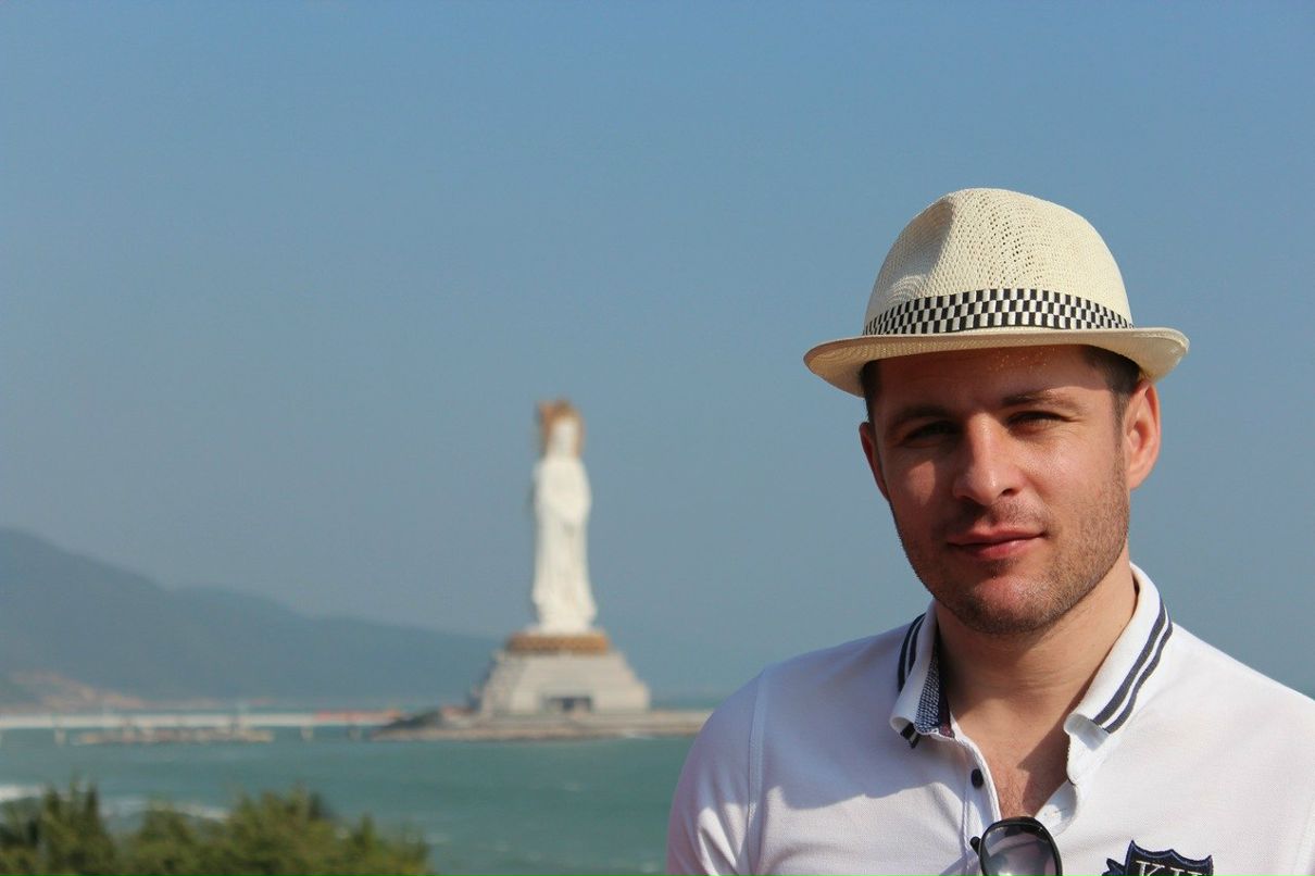 Иван Комур | Москва