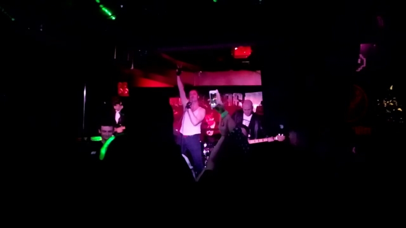 Jack Daniels Time Knockin on heavens door( Bob Dylan cover) in Rock Bar