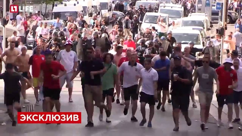 Русские фанаты гоняют англичан по