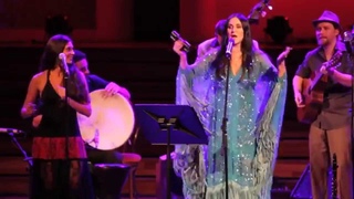 (1) Kayah & Barcelona Gipsy Klezmer Orchestra - 13 MasiMas Festival - YouTube