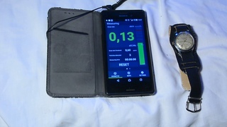 Atom Simple - dosimeter for smartphones with Geiger counter