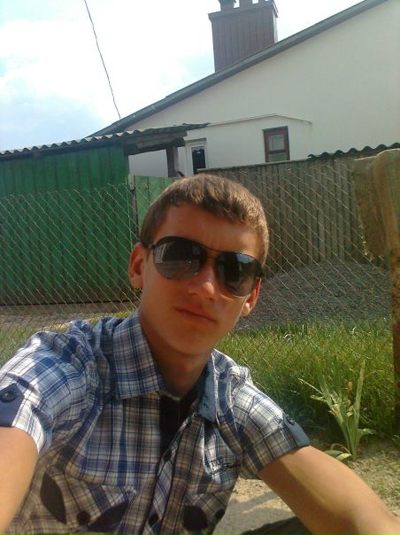 №100, Віталік Антонюк, Березно №100, Віталік Антонюк, Березно