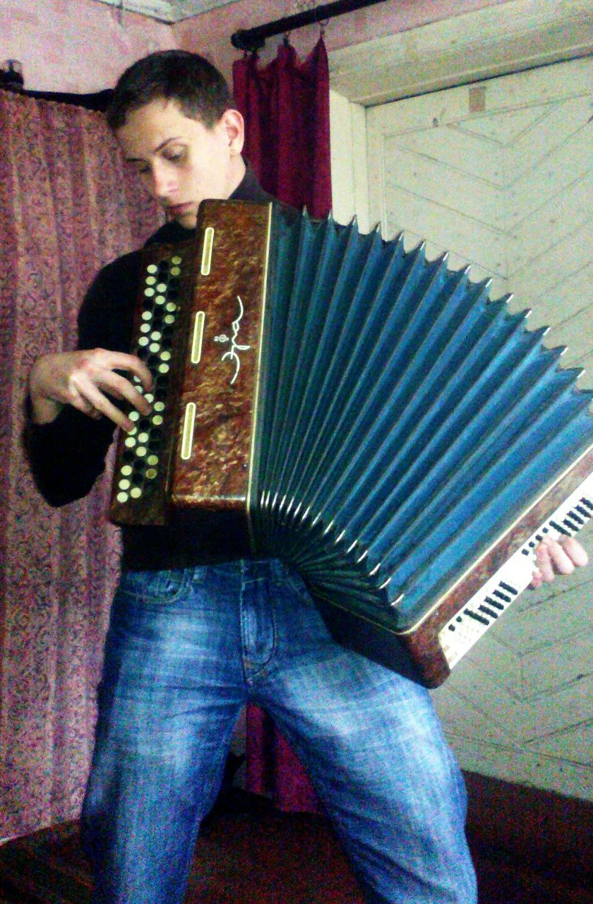 Валентин Муха | Дисна