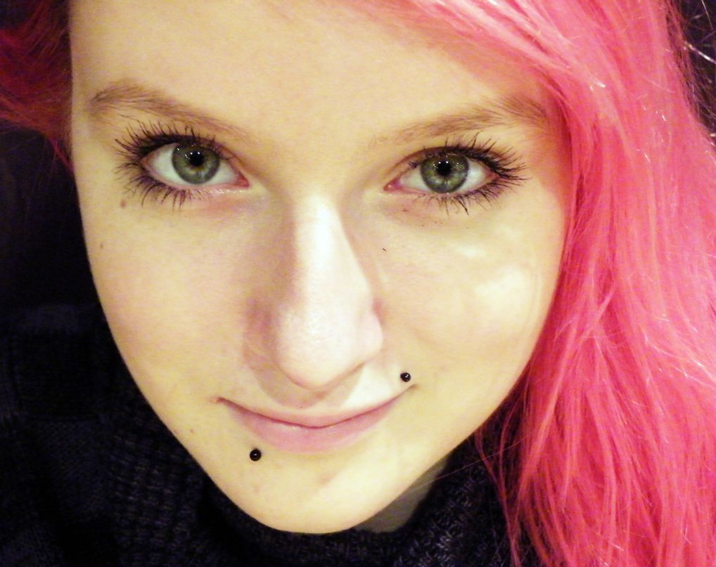 Ely Whispers >Lunabella< | London