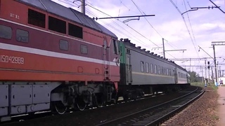 ТЭП70-0298 с поездом №61 Санкт-Петербург - Кишинев