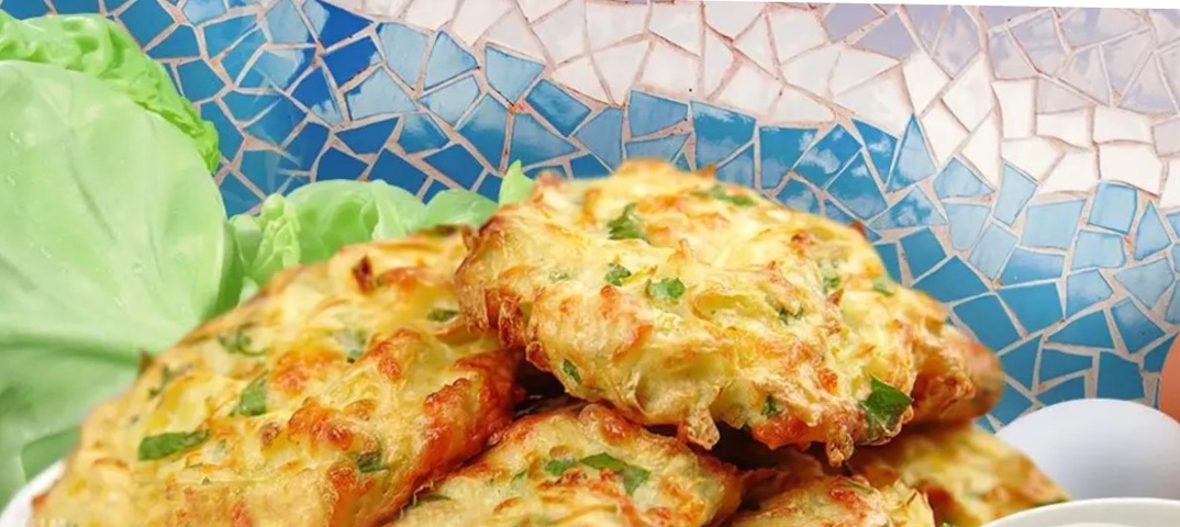 Капустные оладьи с сыром - Со Вкусом