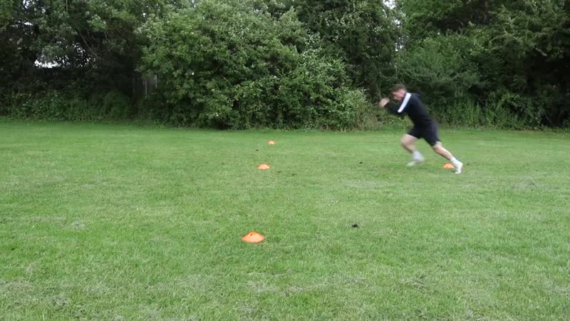 Five essential SAQ drills for football soccer players Improоve your ability