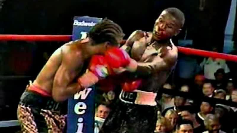 Floyd Mayweather vs Emanuel