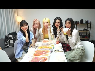 오랜만에 촬영 끝나고 라이브 먹방~ | 하은, 찬, 지우, 재희, 유카 | Haeun, Chan, Jiwoo, Jaehee, Yuka